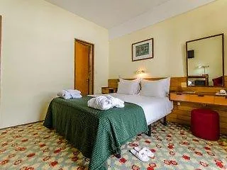 Hotel Jorge V 3*