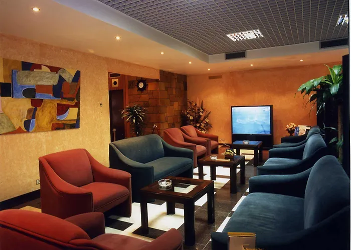 Jorge V Отель 3*