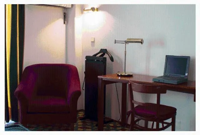 Hotell Jorge V 3*